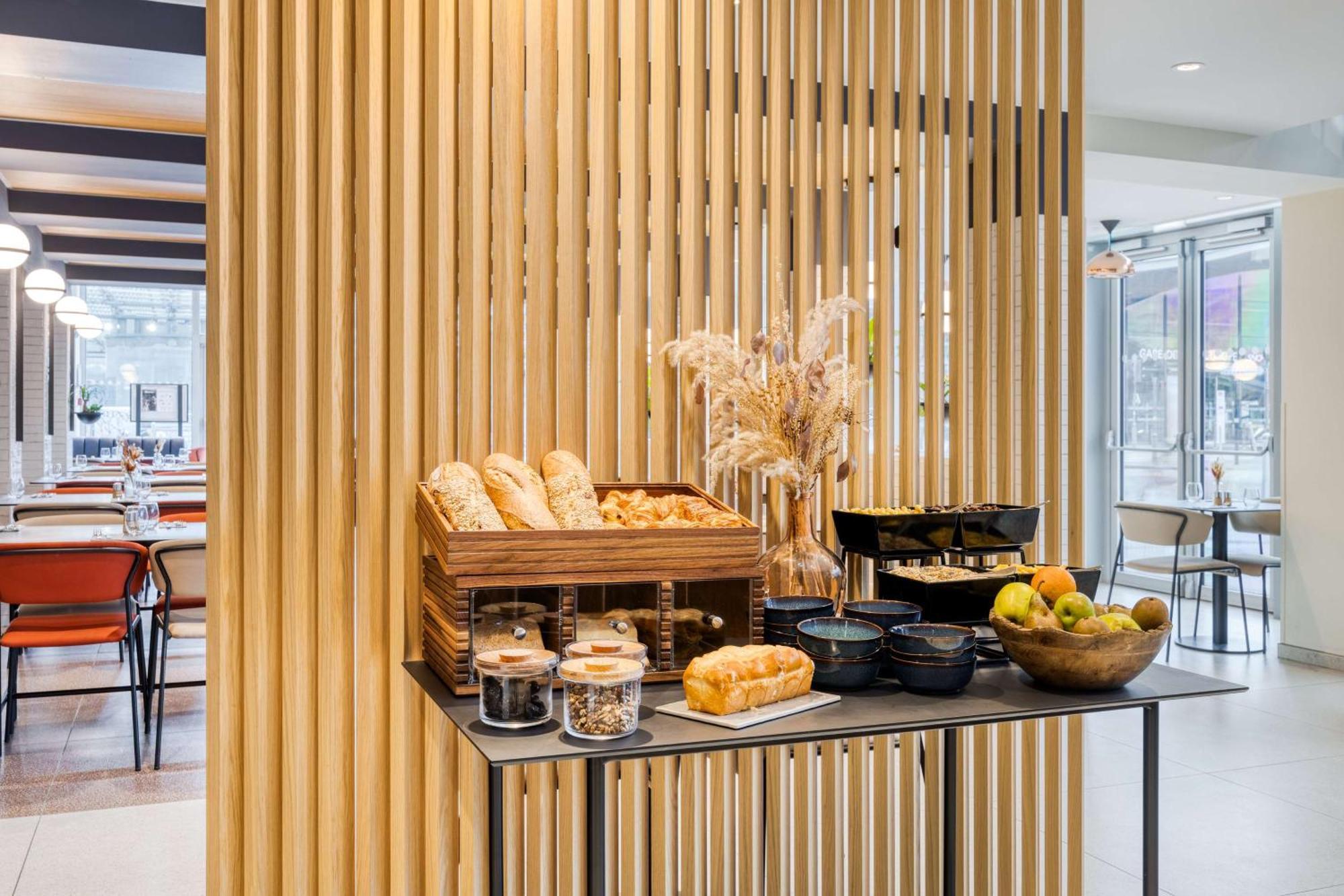 Hilton Lille Otel Dış mekan fotoğraf