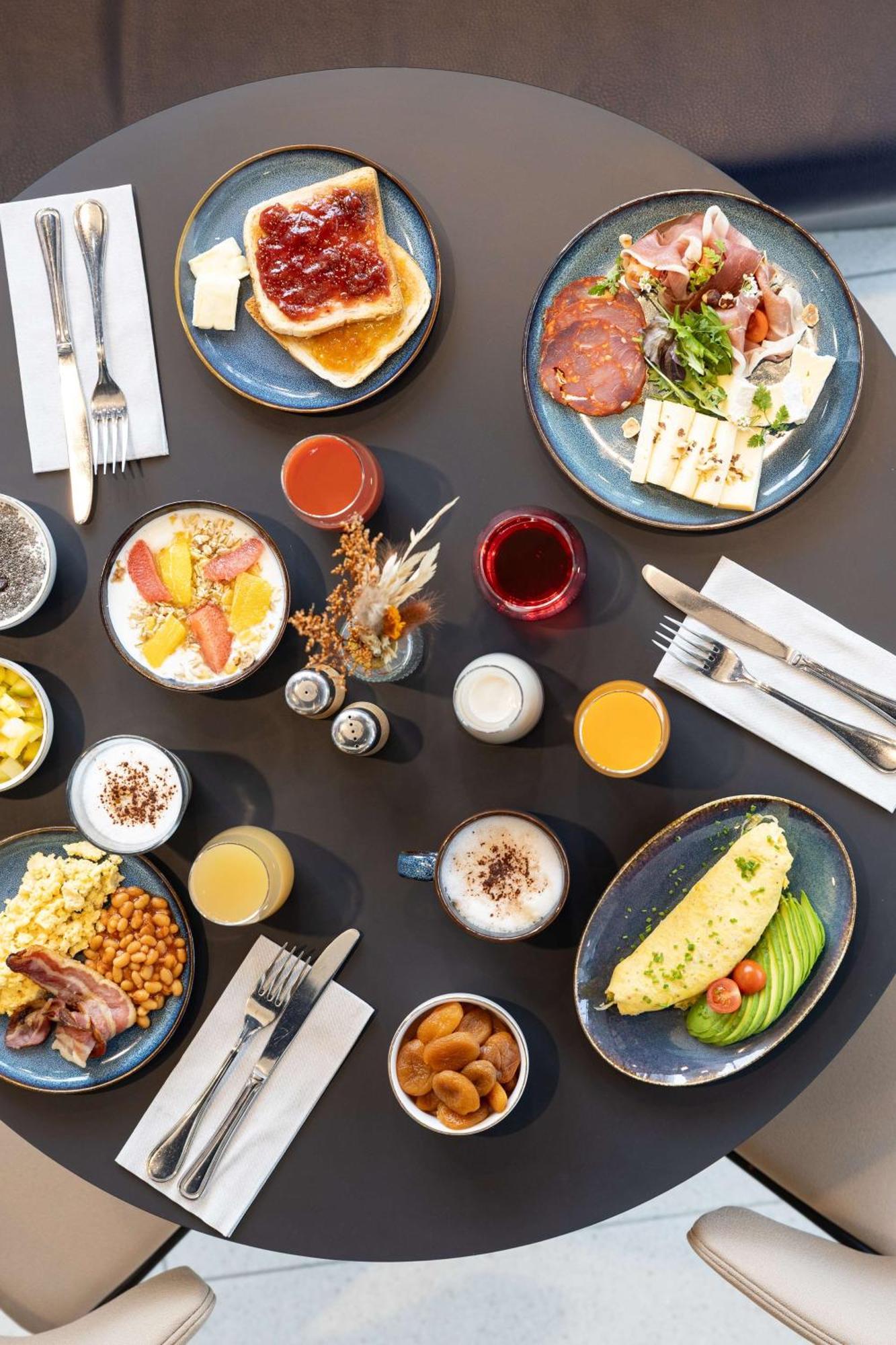 Hilton Lille Otel Dış mekan fotoğraf