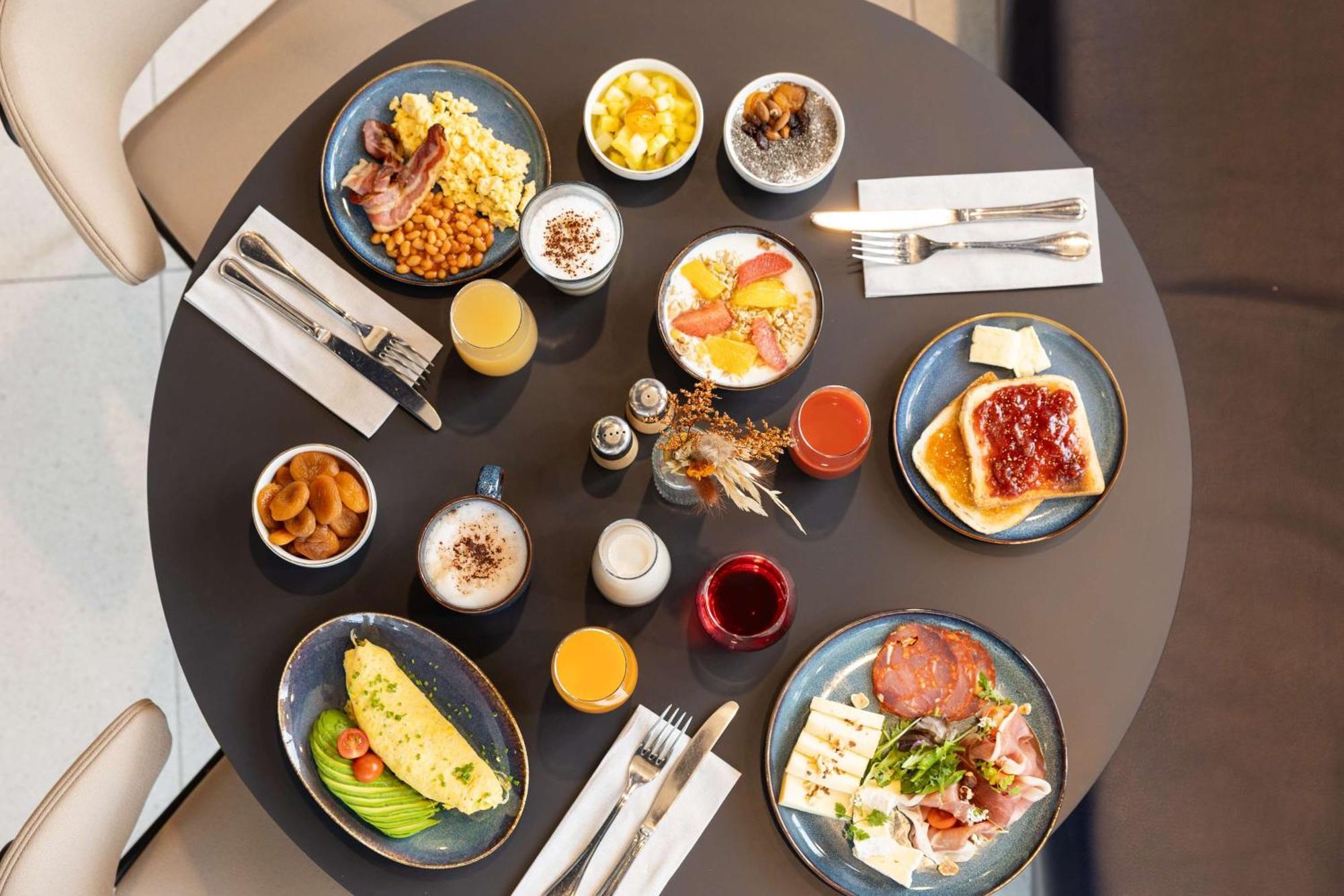 Hilton Lille Otel Dış mekan fotoğraf