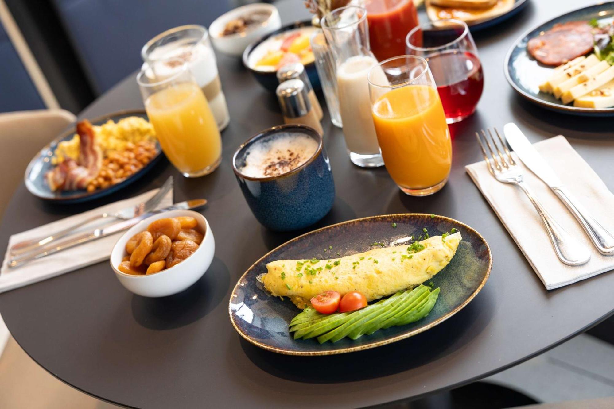 Hilton Lille Otel Dış mekan fotoğraf